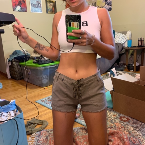 Lace up mid rise shorts - Picture 7 of 7